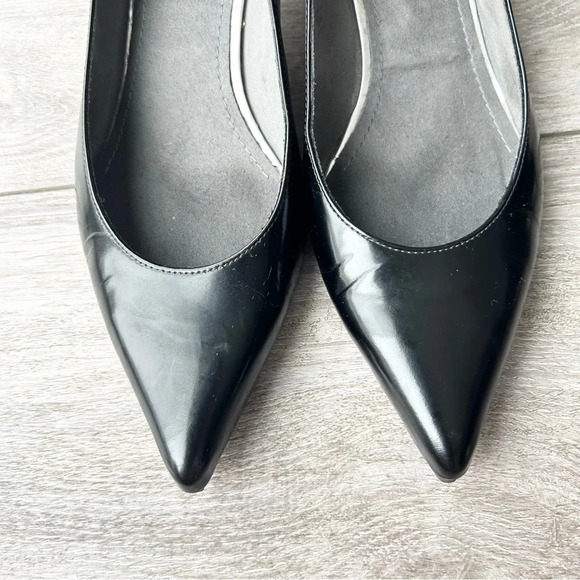 Stuart  Weitzman Black Leather Kitten Heel Pumps Made in Spain - Picture 4 of 15